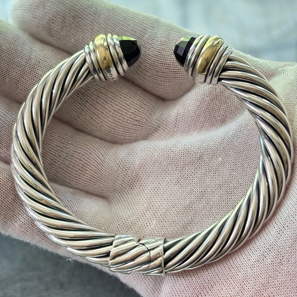David Yurman 925 & 14k Gold 10mm cuff with Black Onyx-Large - Picture 4 of 9
